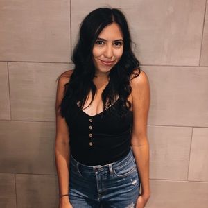 Meet your Posher, Julia